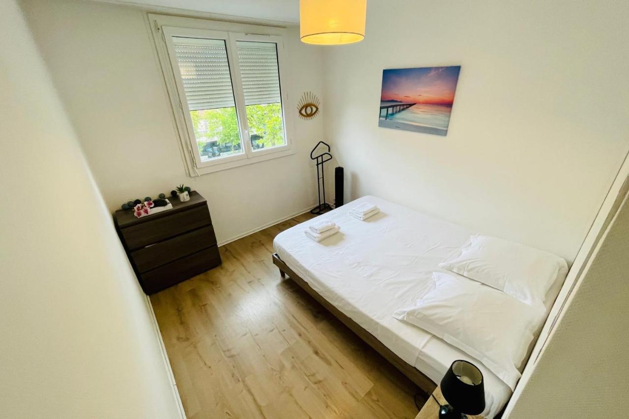Luminous Apartment With Parking Near The City Center Cenon Luaran gambar