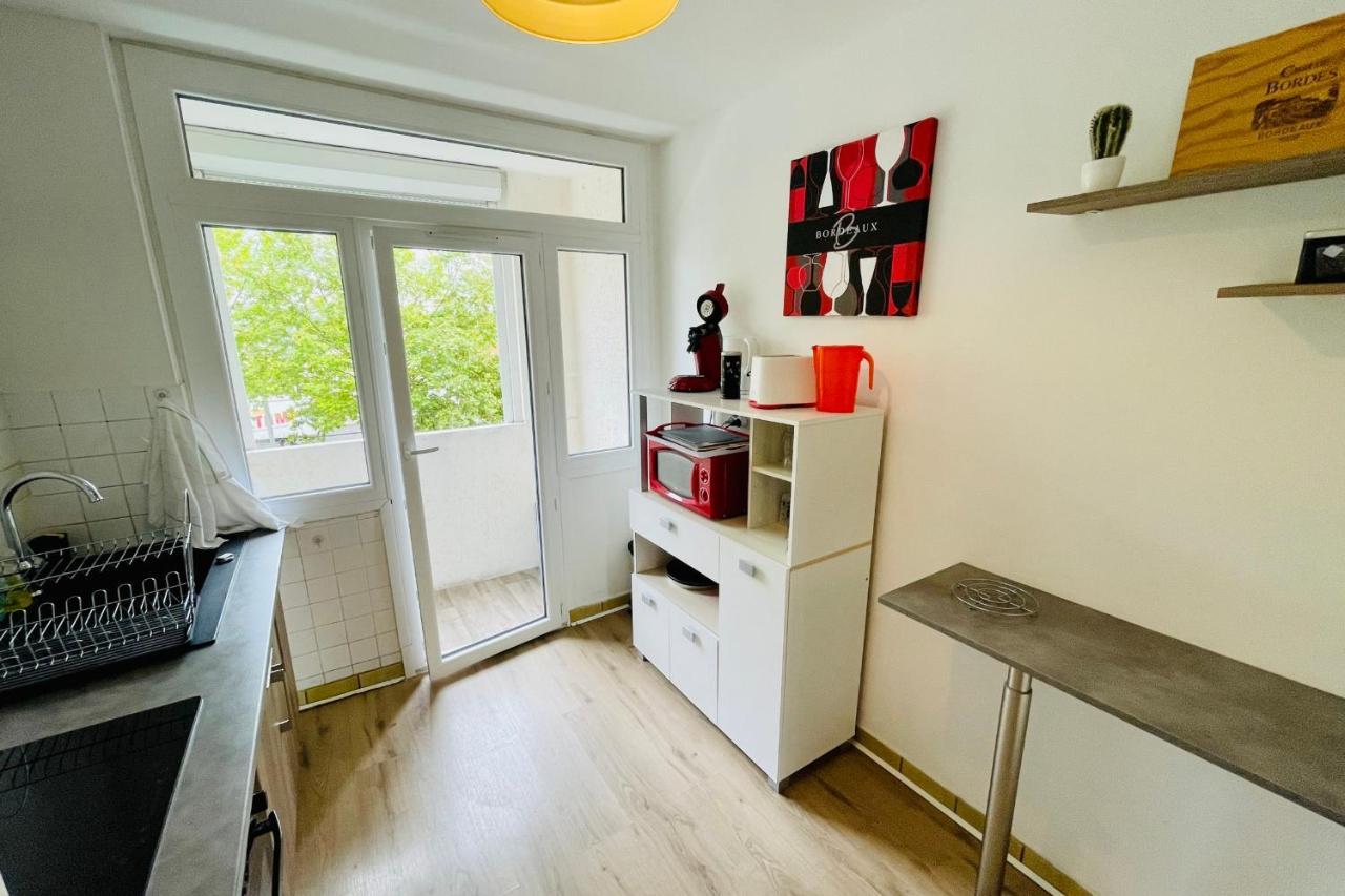 Luminous Apartment With Parking Near The City Center Cenon Luaran gambar