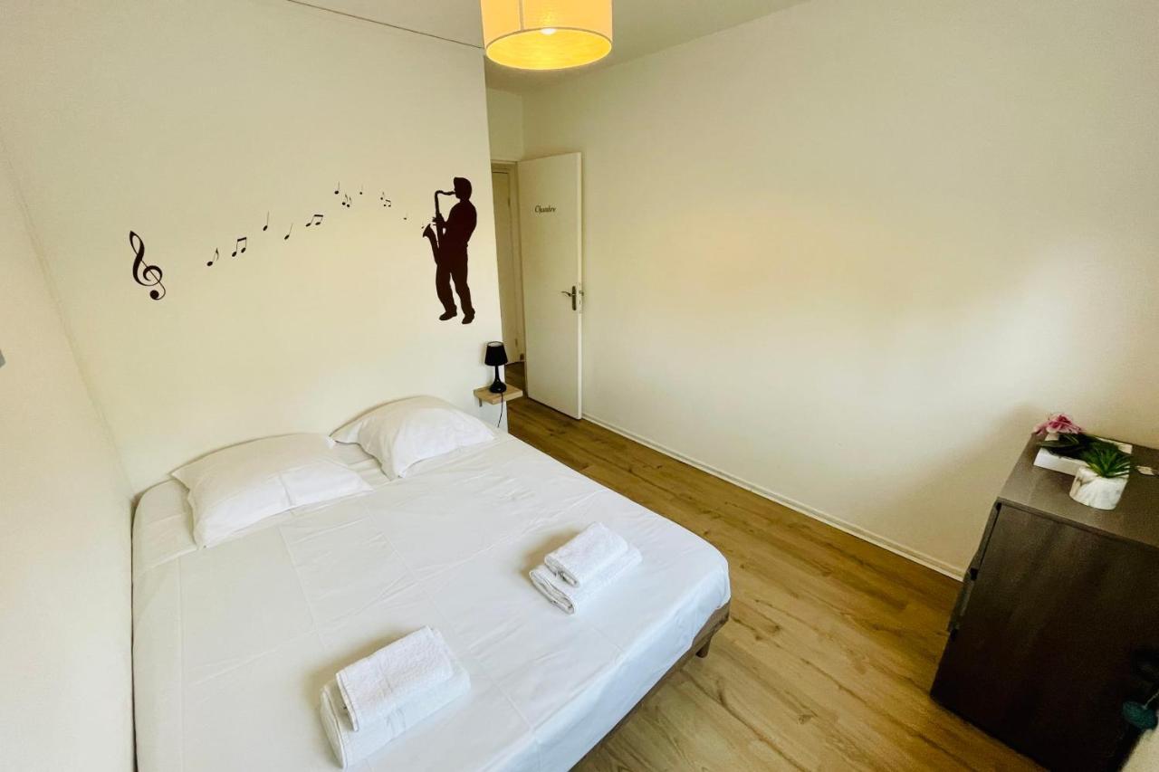 Luminous Apartment With Parking Near The City Center Cenon Luaran gambar